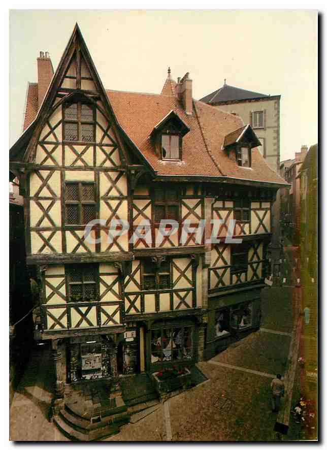 Thiers (Puy-de-Dôme) — Maison du Pirou (XVe siècle) — IRIS