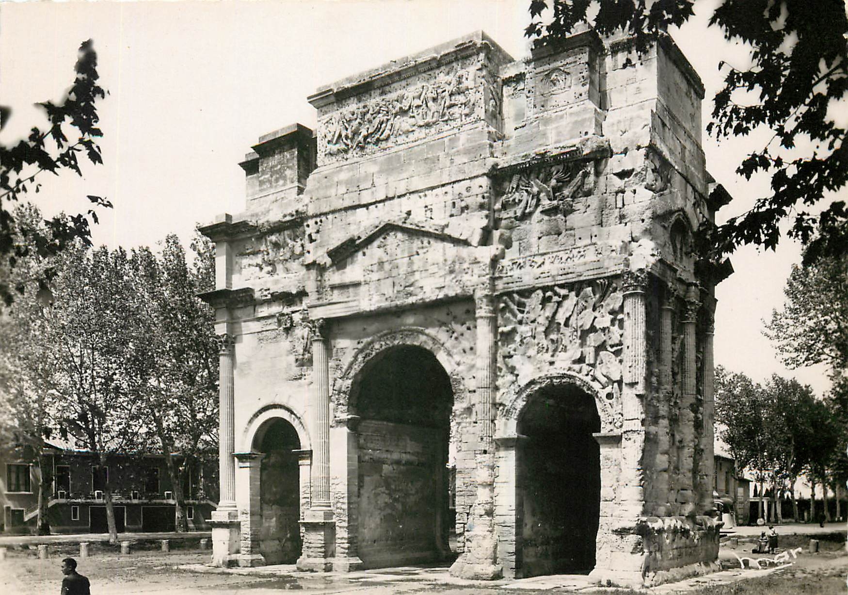CPM La Provence Romaine Orange Arc de Triomphe Facade Sud et Est 
