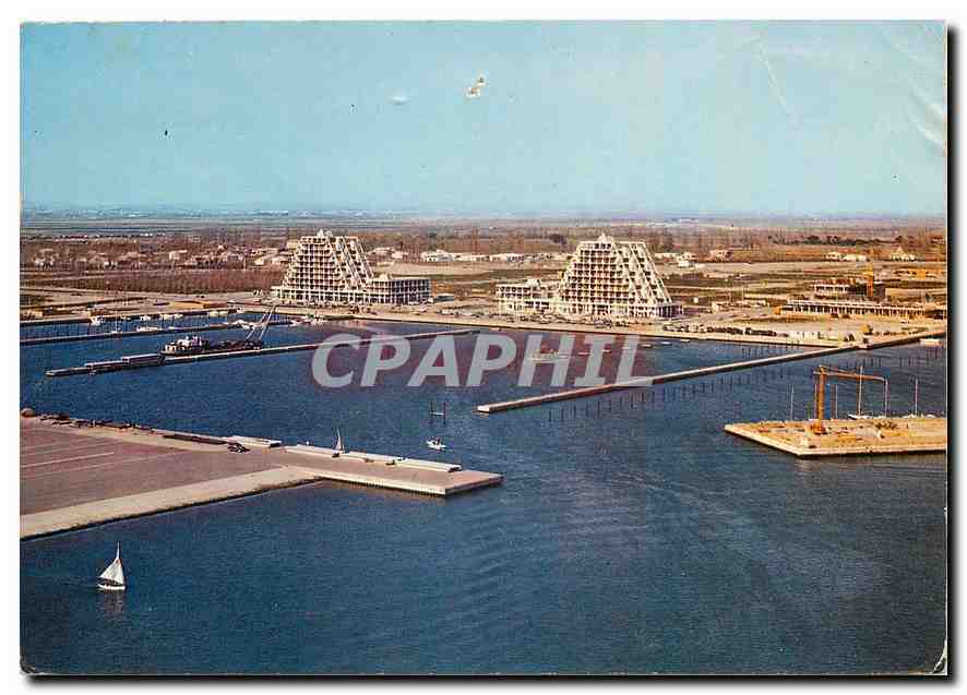 CPM La Grande Motte Vue Partielle du Port 