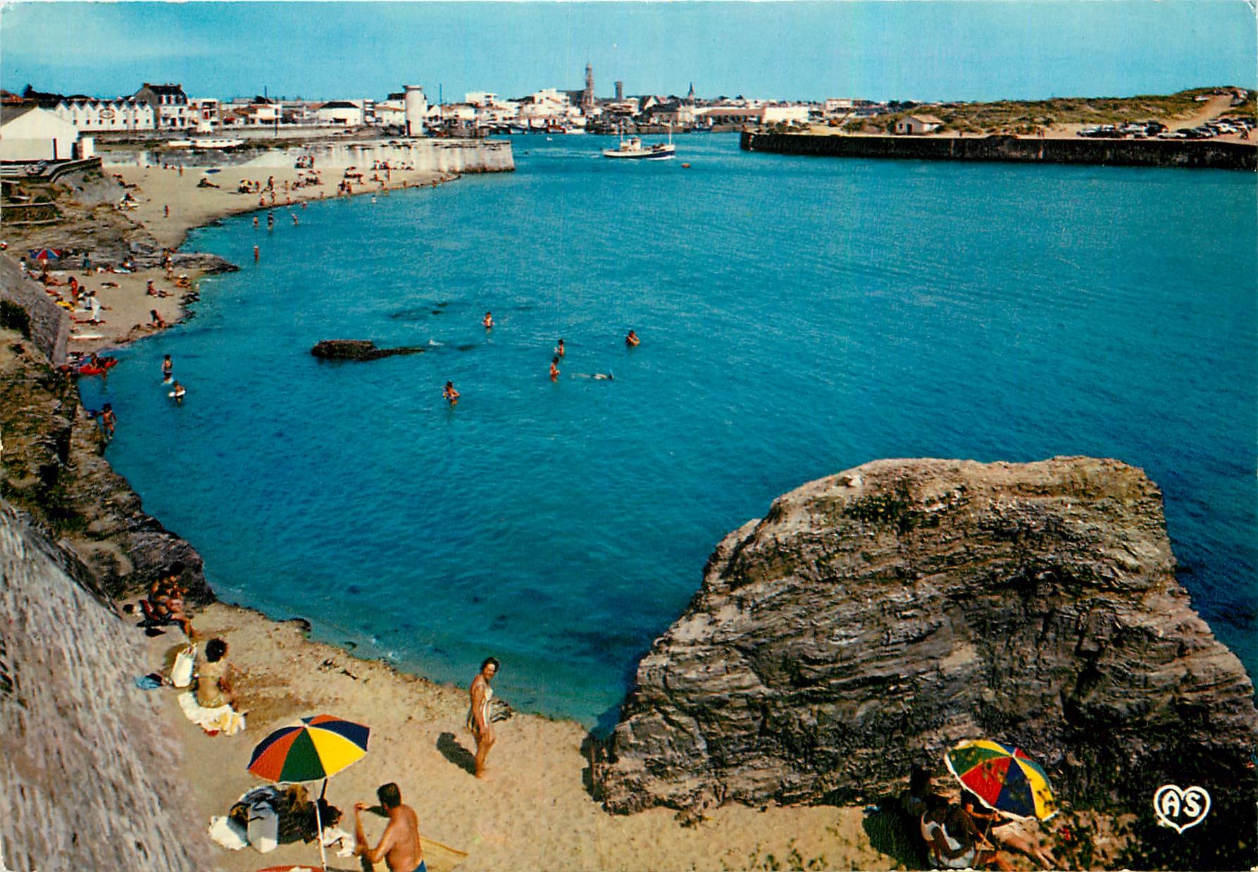 Saint-Gilles - Croix-de-Vie — La petite plage et l'entrée du Port — Artaud Frères, Nantes-Carquefou