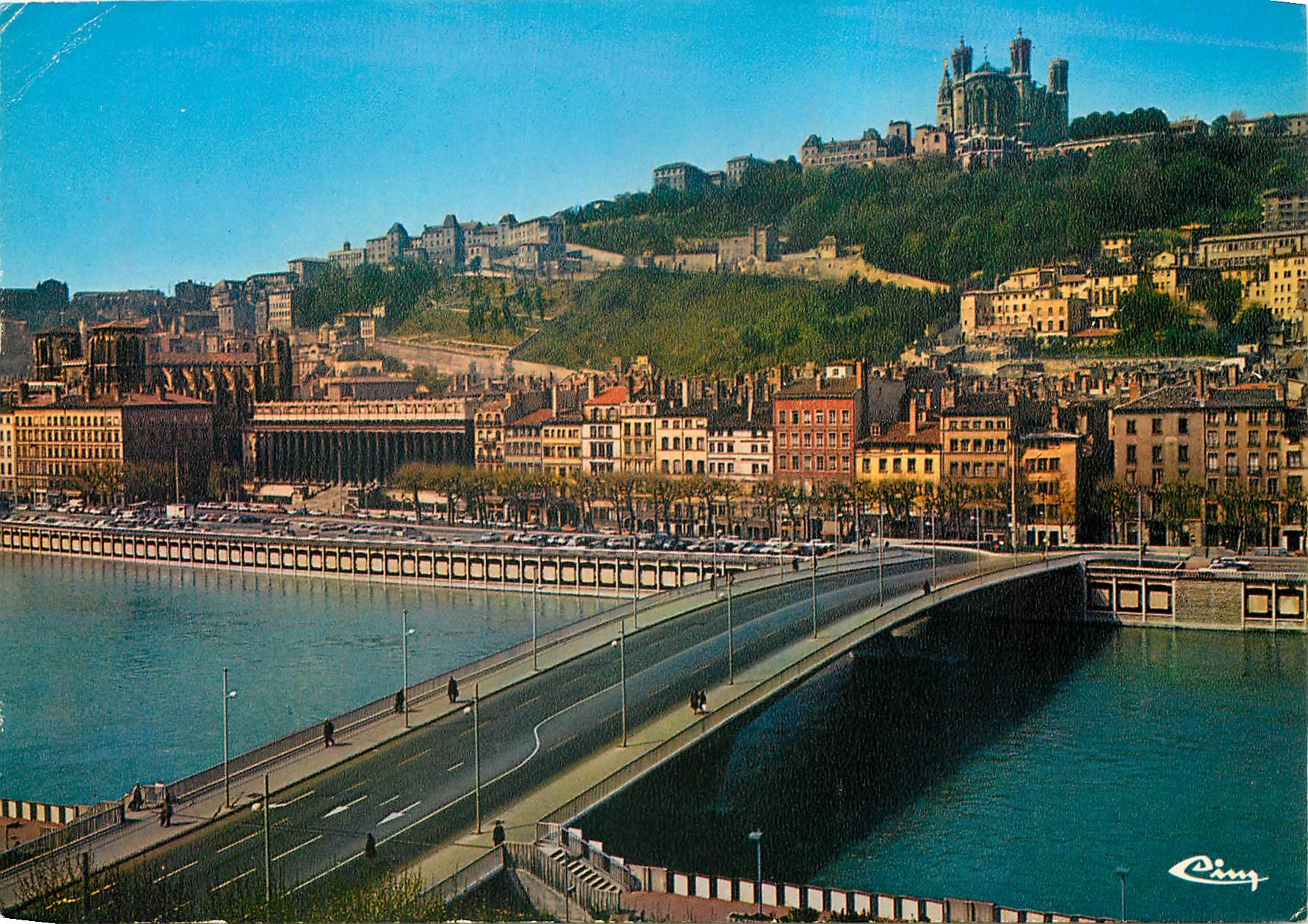 CPM Lyon RHone Pont Marechal Juin la Saone Palais de Justice Fourviere 