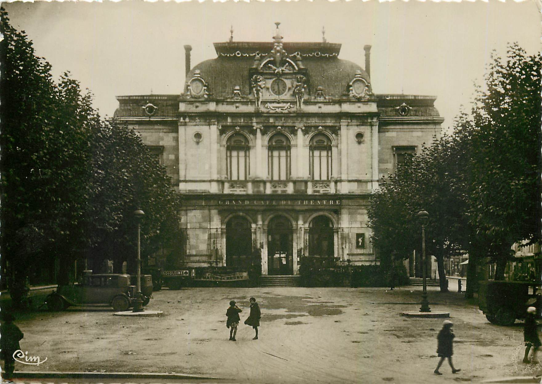 CPM Lons le Saunier Jura le Theatre 