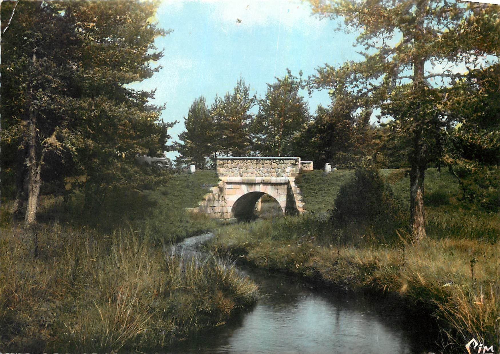 CPM Fournols d'Auvergne P de D peche Champignons Piscine le Pont de la Genestiere 