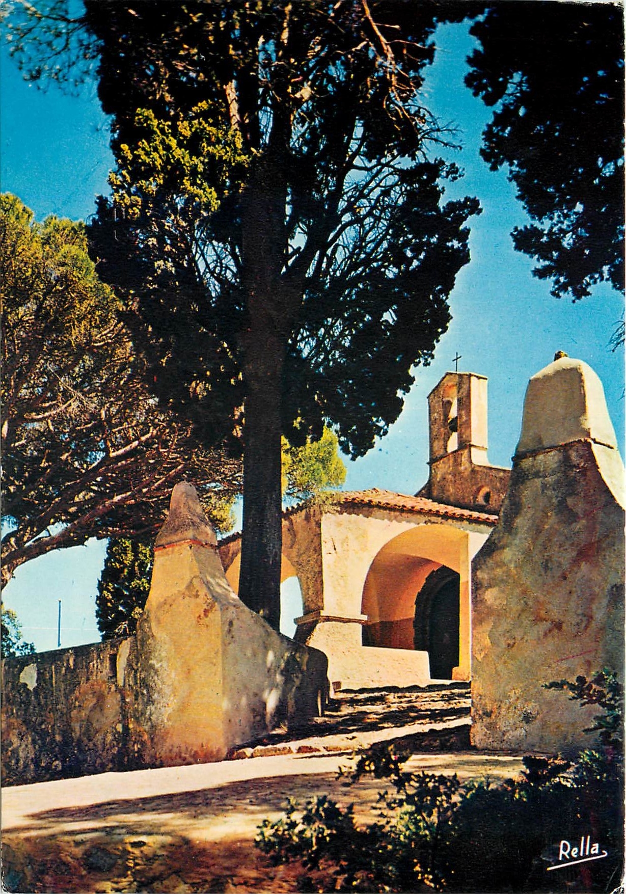 CPM La Cote d'Azur Varoise Saint Tropez Var la chapelle Sainte Anne 
