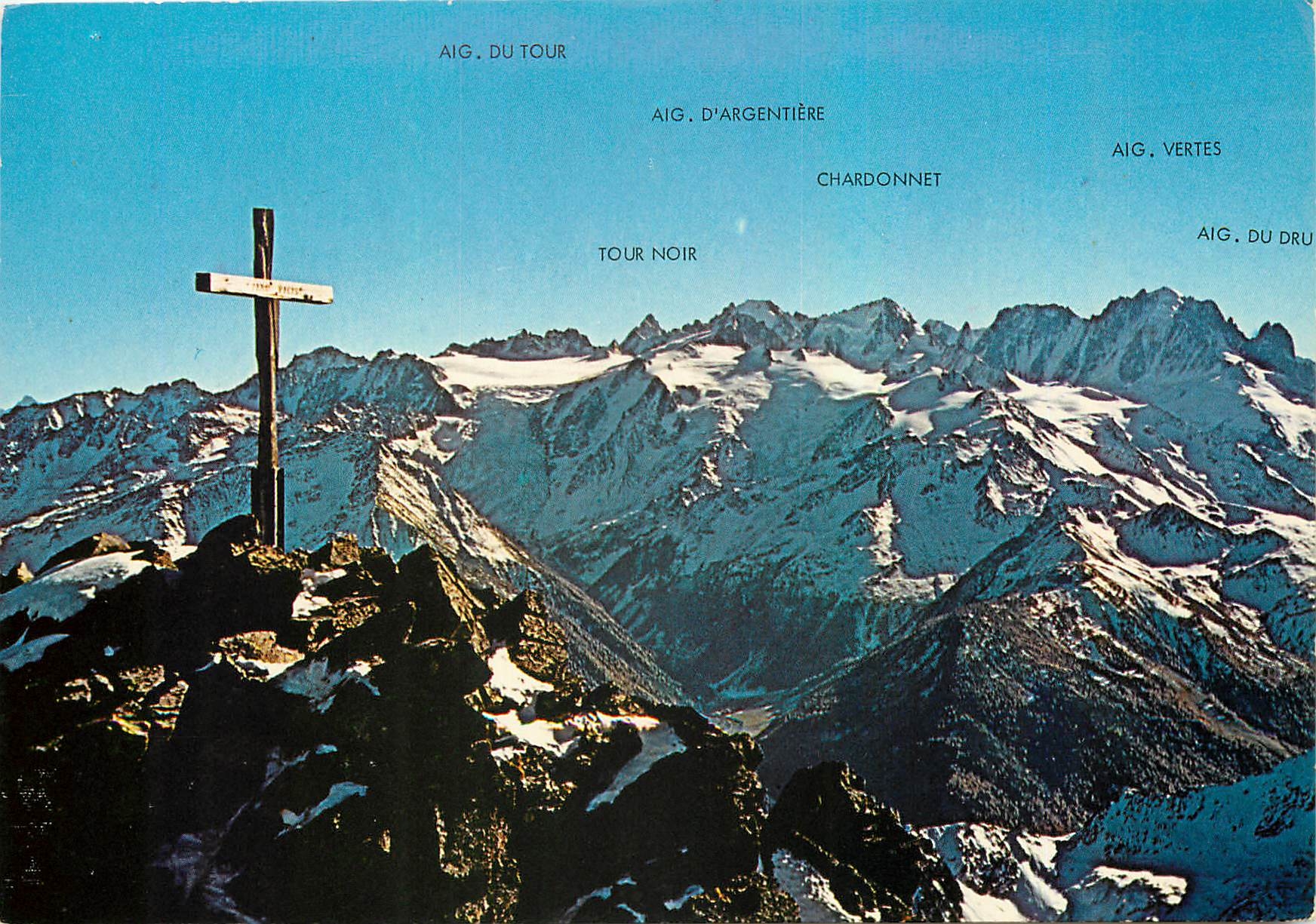 Panorama des Aigues-Mortes — Montagnes enneigées avec croix au premier plan — éditeur CPAPHIL, n° 12054