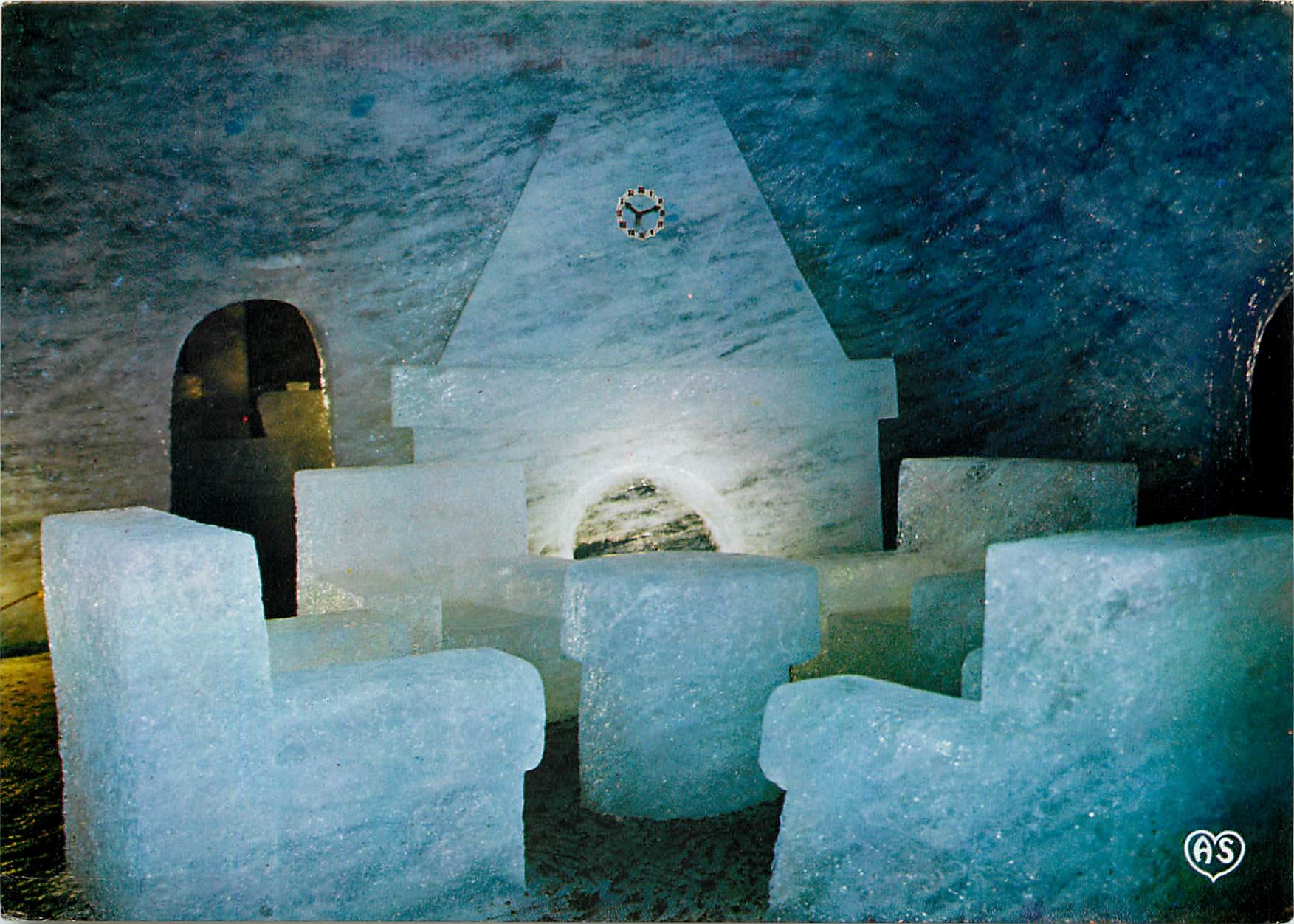 CPM Chamonix Mont Blanc grotte de la mer de glace le salon 