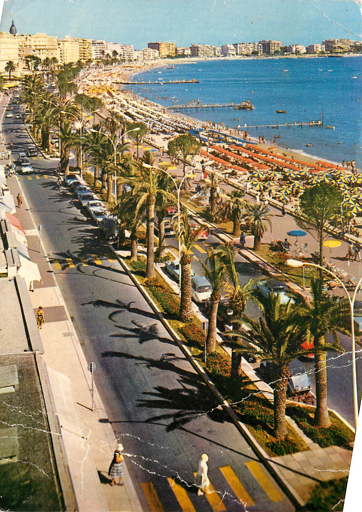 CPM Cannes la Croisette et la Plage 