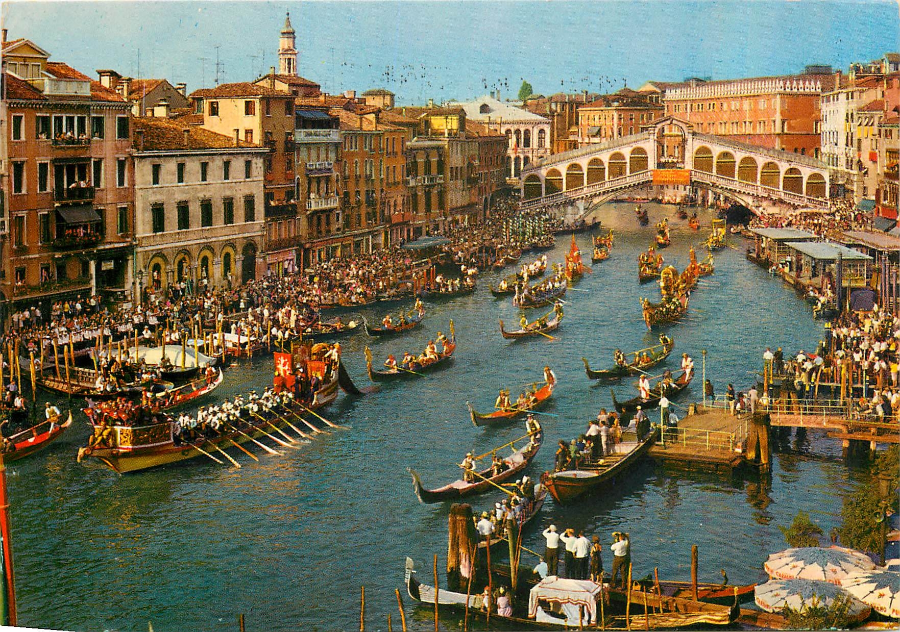 CPM Venezia le Grand Canal et Pont de Rialto 