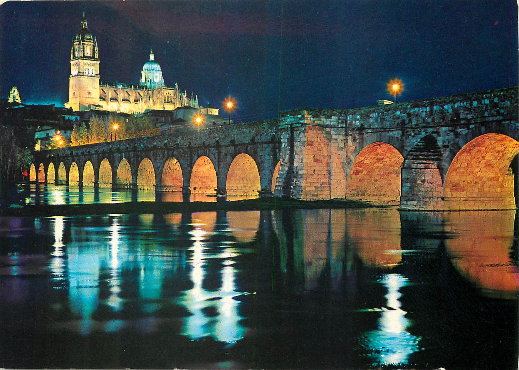 CPM Salamanca Pont romain illuminee 