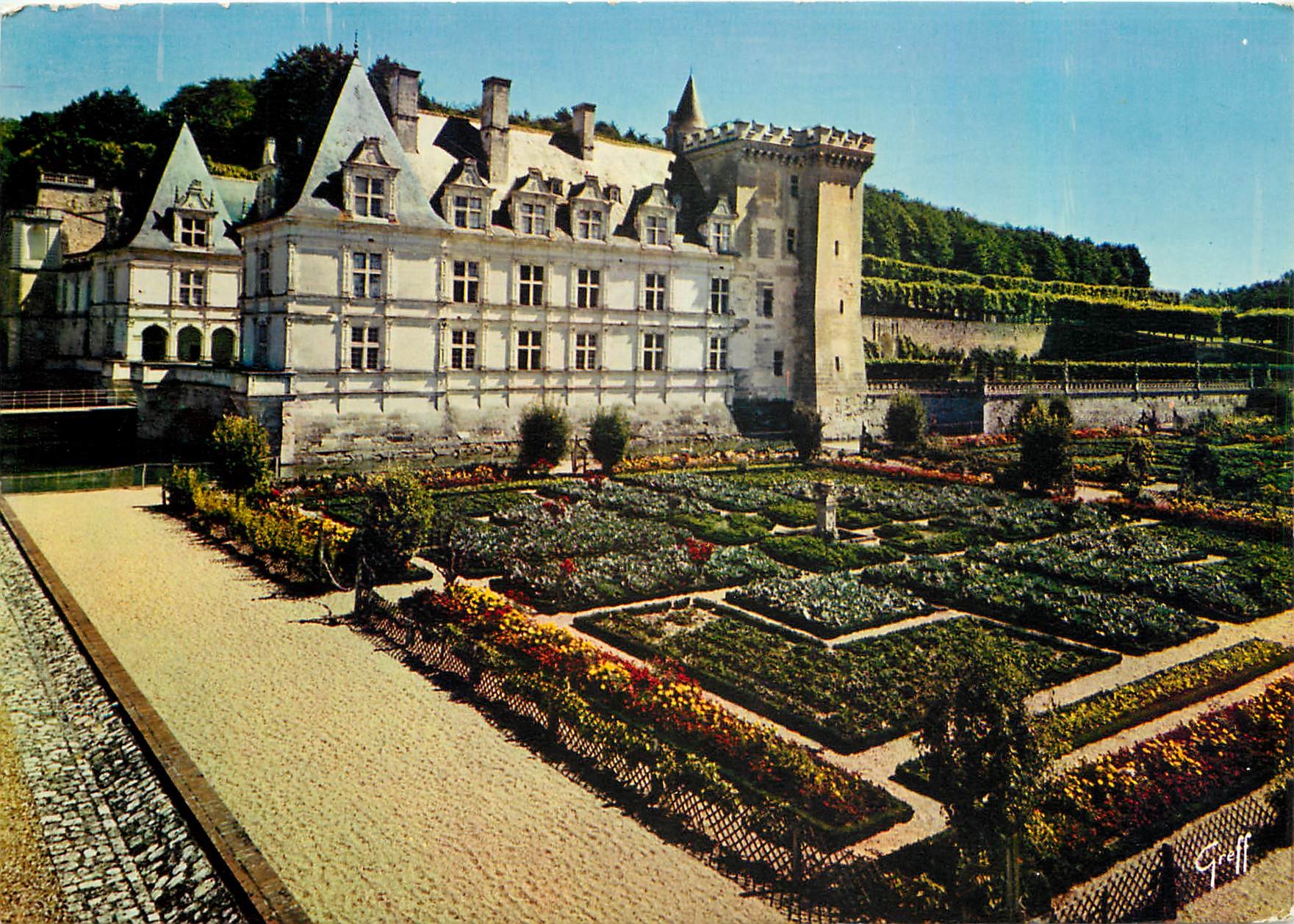 CPM Villandry Indre et Loire Le Chateau et le jardin potager 