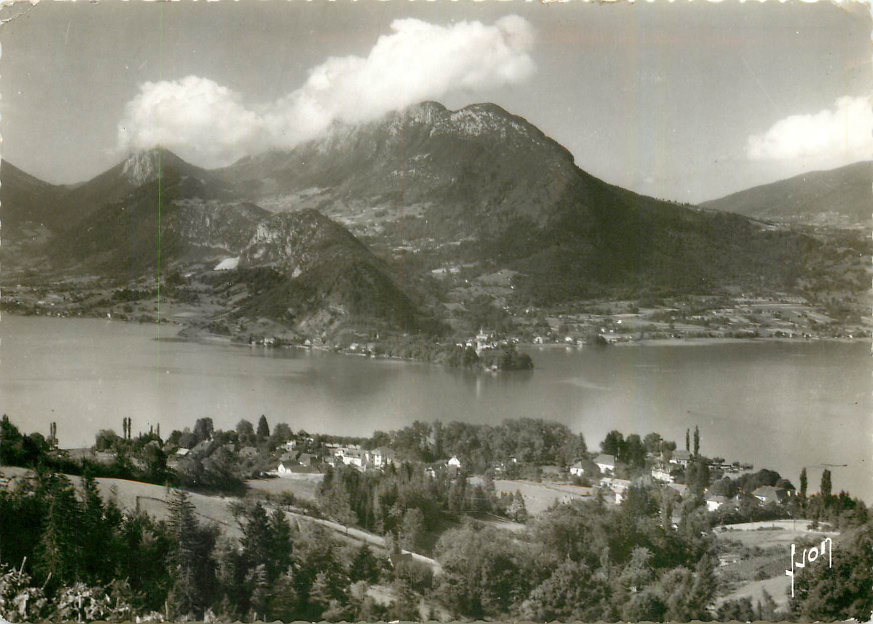 Lac d'Annecy (Haute-Savoie) — vue du lac et des montagnes — éditeur I.B. 362