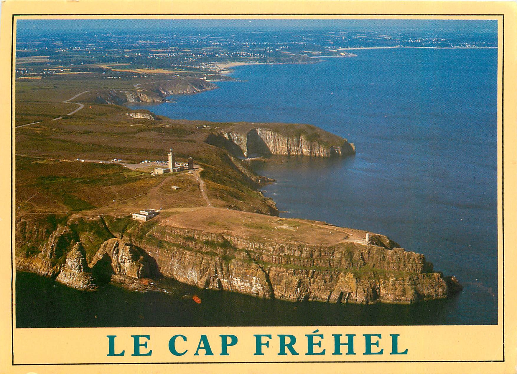 Le Cap Fréhel — vue aérienne du phare et des falaises — Éditions d'Art 'Jack' Louanne