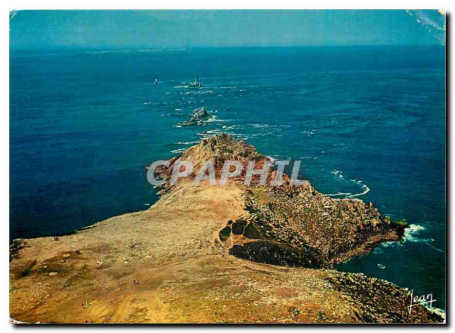 CPM La Bretagne La Pointe du Raz Sud Finistere Vue aerienne de la Pointe 