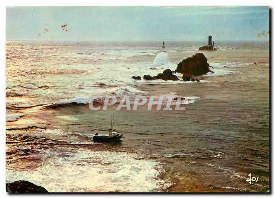 CPM La Pointe du Raz Peche aux bars dans les courants 