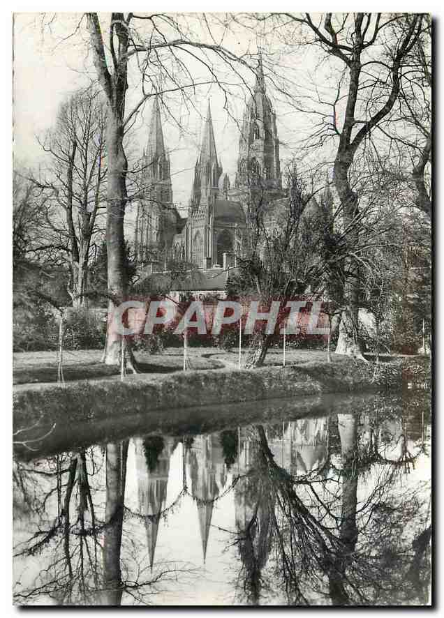 CPM Bayeux Notre Dame Les Tours de la Cathedrale Vue Cote Sud 