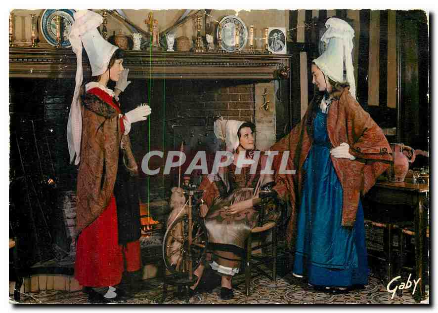 CPM La Normandie Interieur d'Auberge du Pays d'Auge pres de Lisieux Folklore