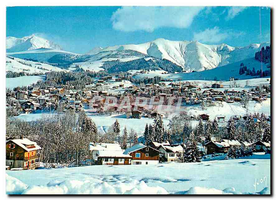 Mégeve — Vue générale de la station sous la neige et au fond le Mont-Blanc — Éditions France