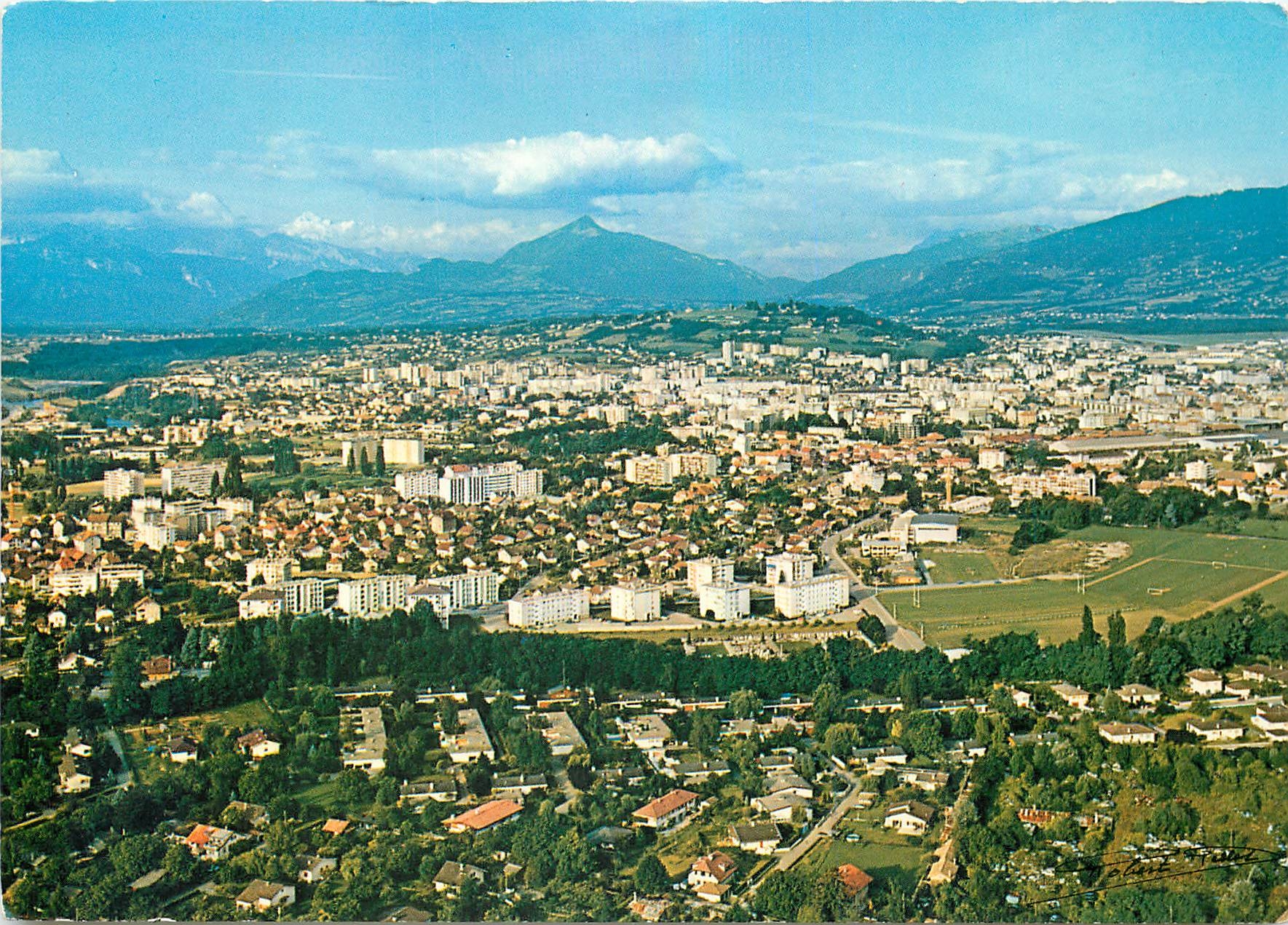 Annemasse - Haute-Savoie — Vue générale aérienne et le Mont Blanc — Éditée par Robert Pellet - Sellaz