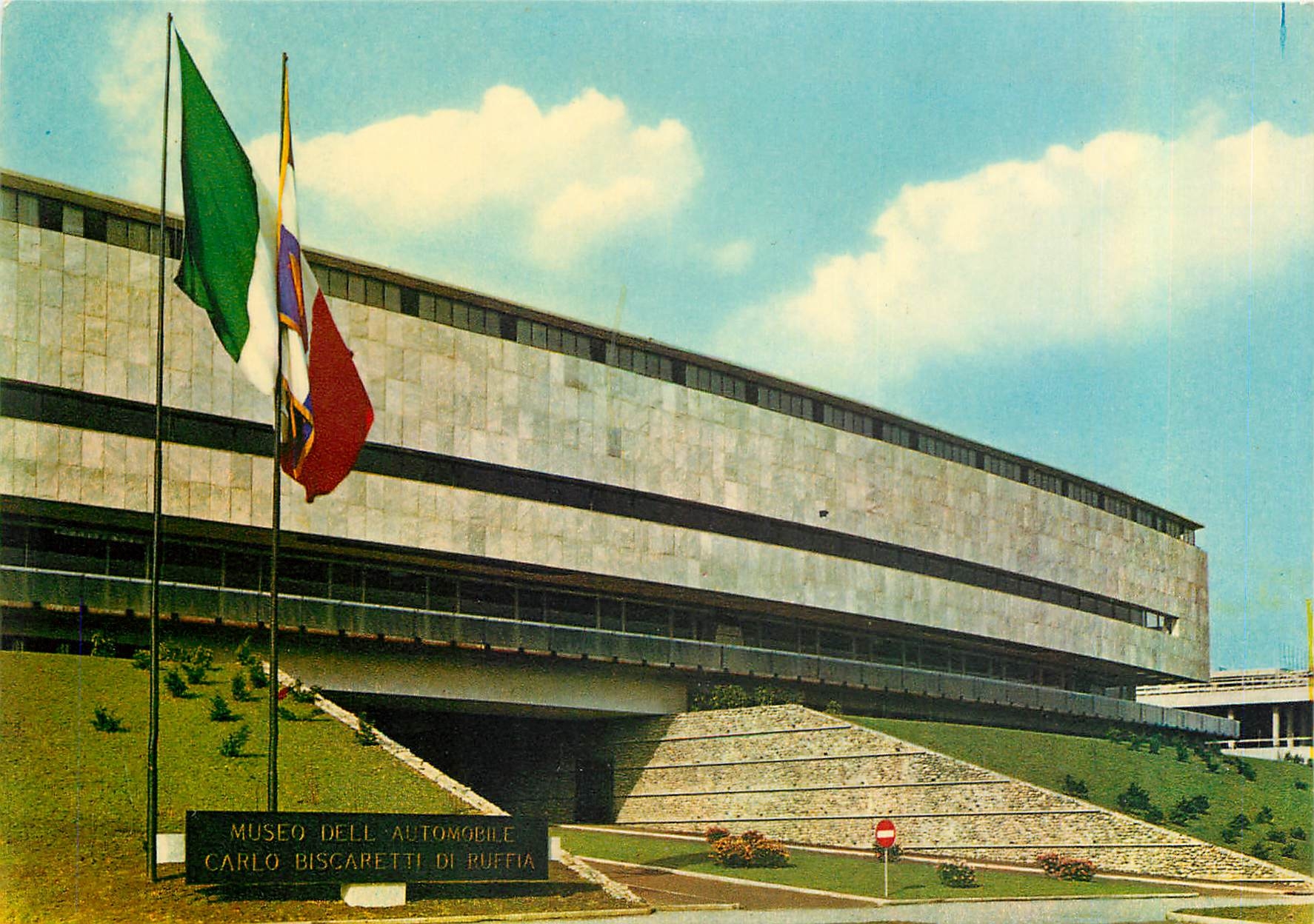 CPM Museo Dell Automobile Carlo Biscaretti di Ruffia Torino 