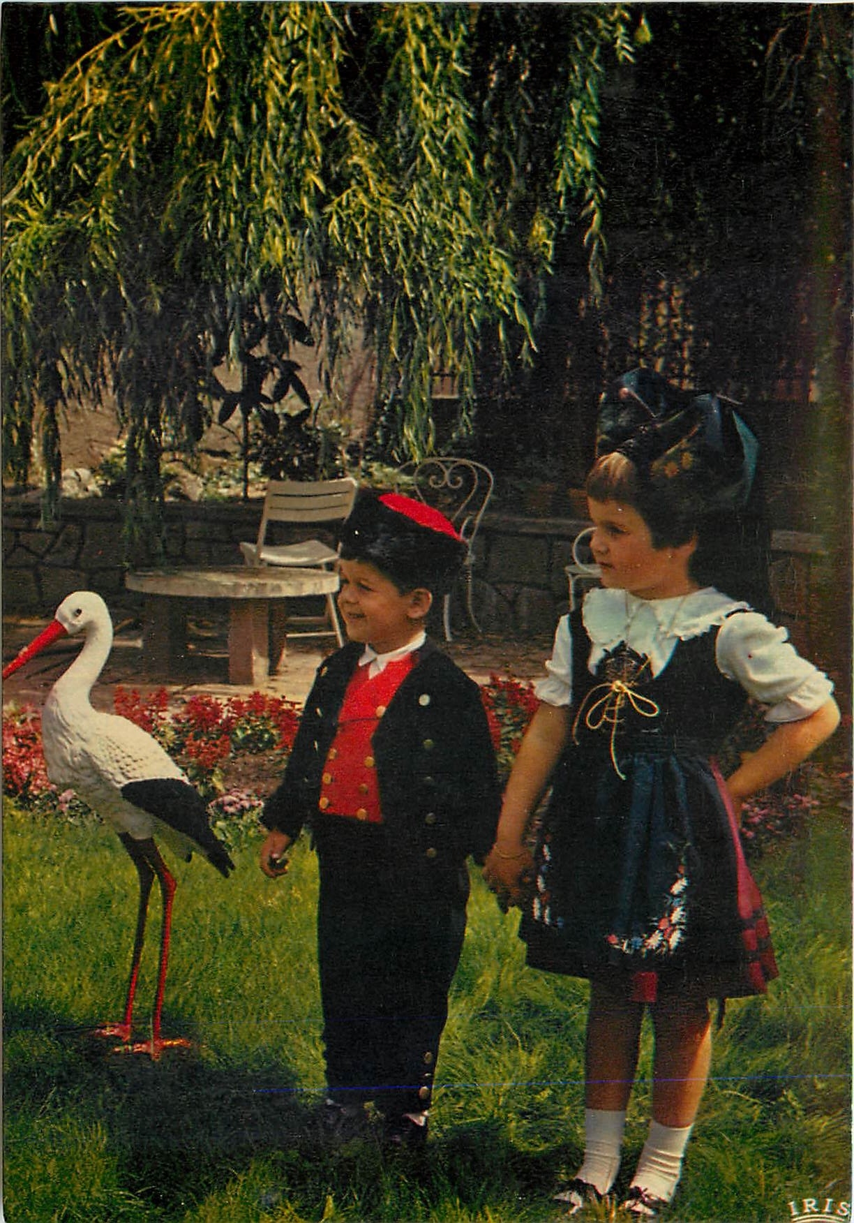 CPA L'Alsace Pittoresque Terre de legendes et de traditions Cigogne Enfants Folklore