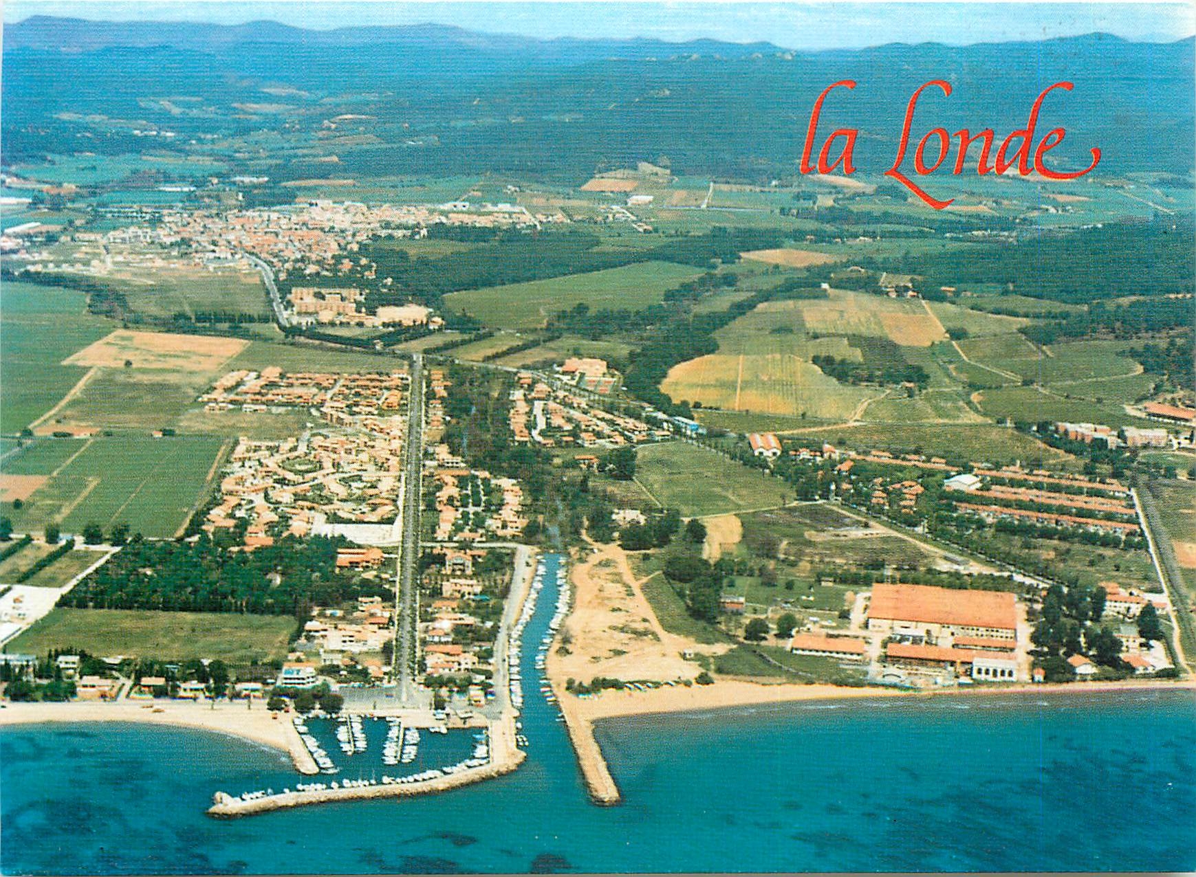 CPA La Londe les Maures Vue aerienne du port de Miramar 