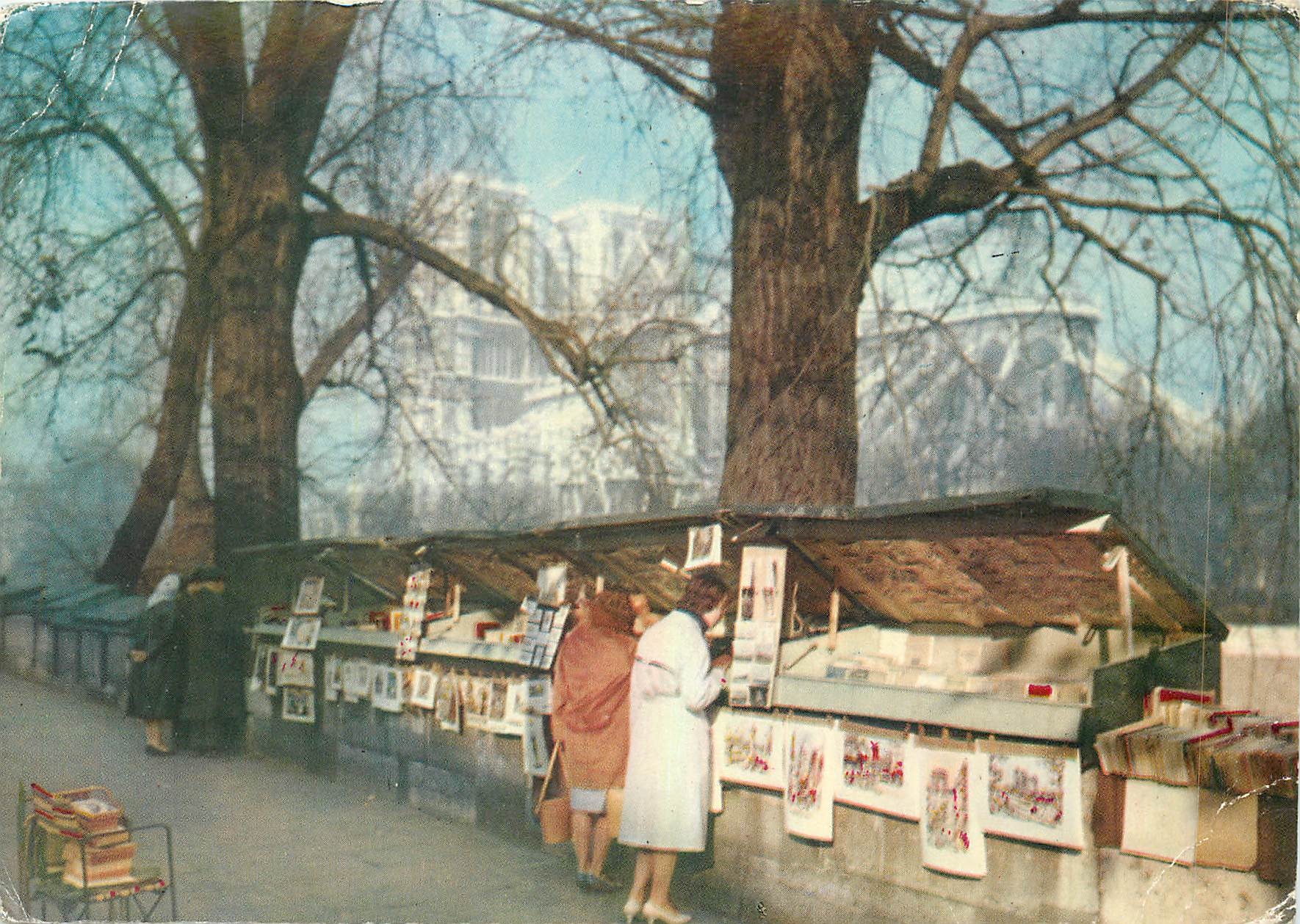CPM Paris Notre Dame Les Bouquinistes 
