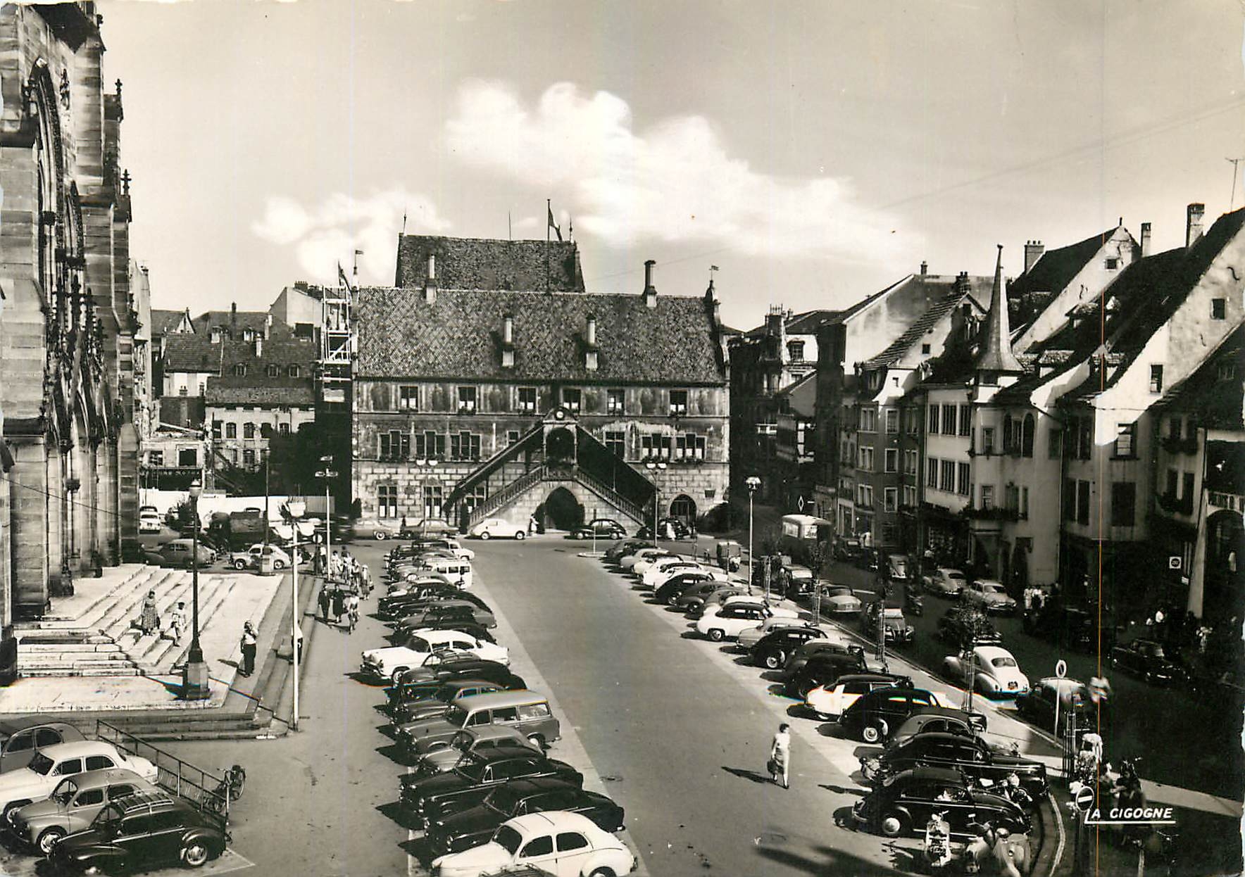 Mulhouse — Hôtel de Ville et Place de la Réunion — La Cigogne