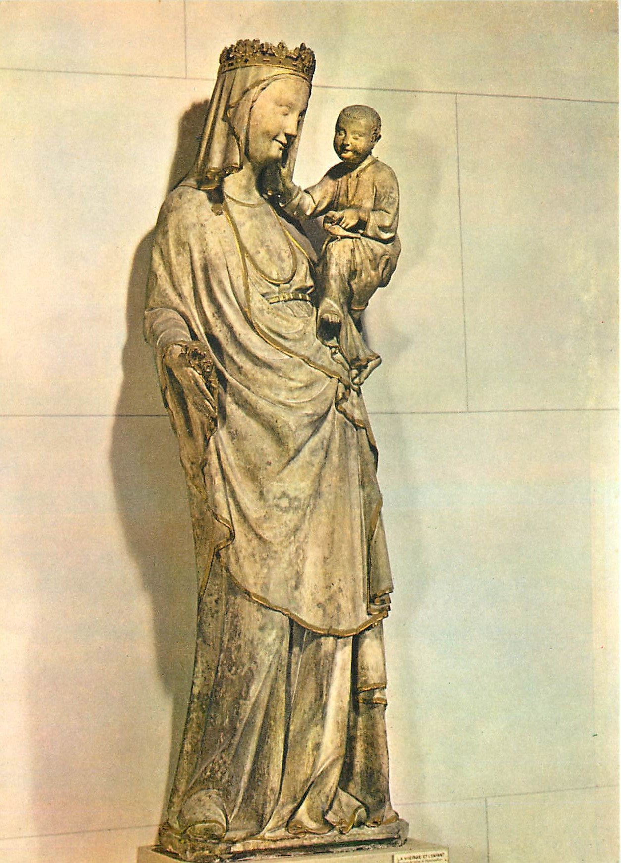 CPM La Vierge et l'Enfant Provenant de lEglise de Maisoncelles Premiere moitie du XIV Musee du Louvr