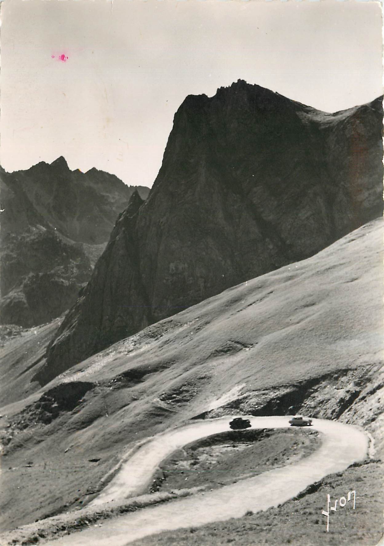 CPM Le Tourmalet Htes Pyr La Boucle sous le Pic d'Espade 