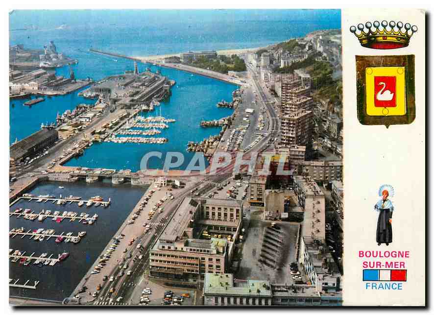 CPM Boulogne sur Mer Pas de Calais Cote d'Opale Vue generale sur le port et le quai Gambetta Au prem