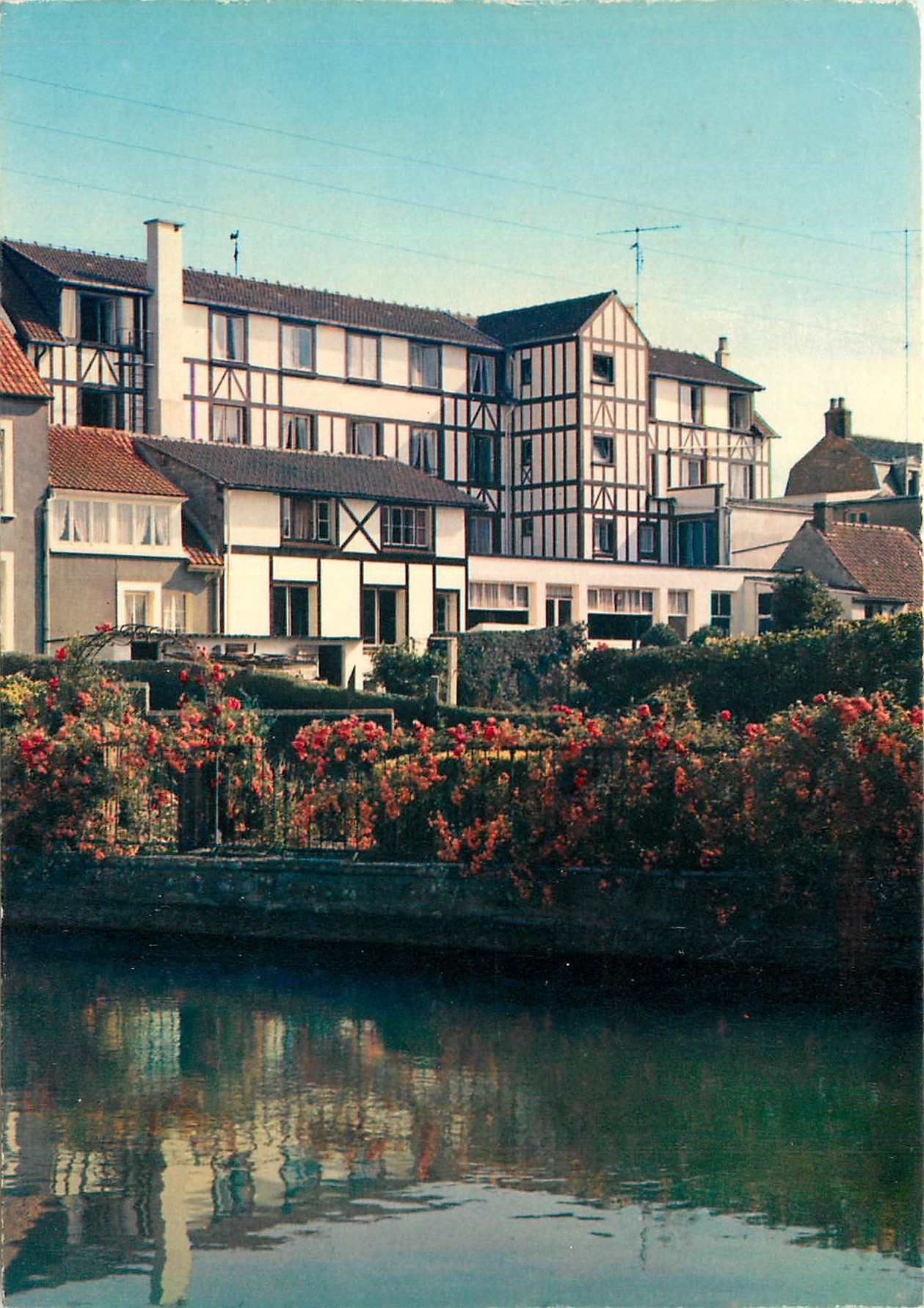 CPM Wissant Pas de Calais France Hotel Normandy Bas Restaurant 