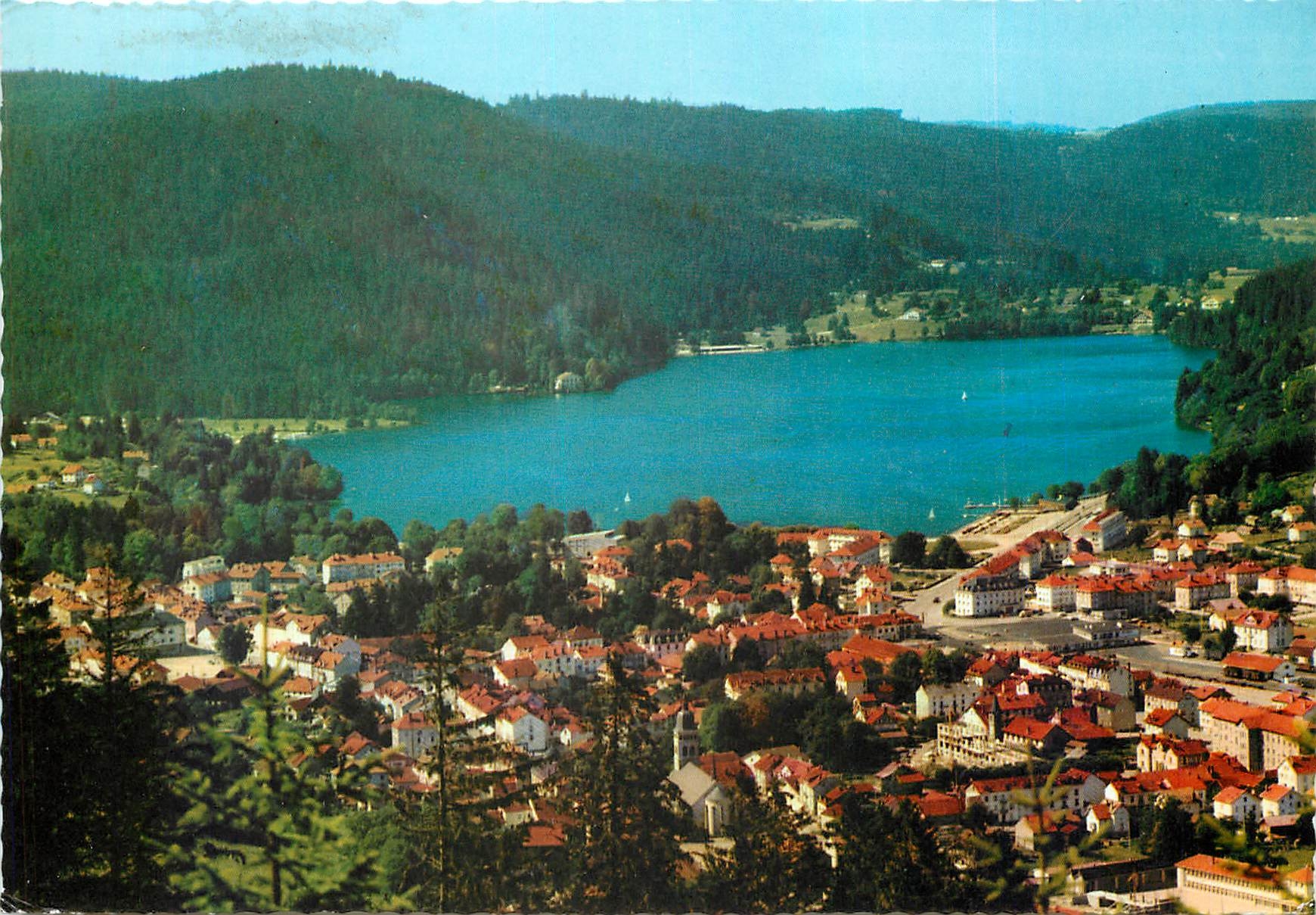 CPM Gerardmer (Vosges) Vue generale et le Lac