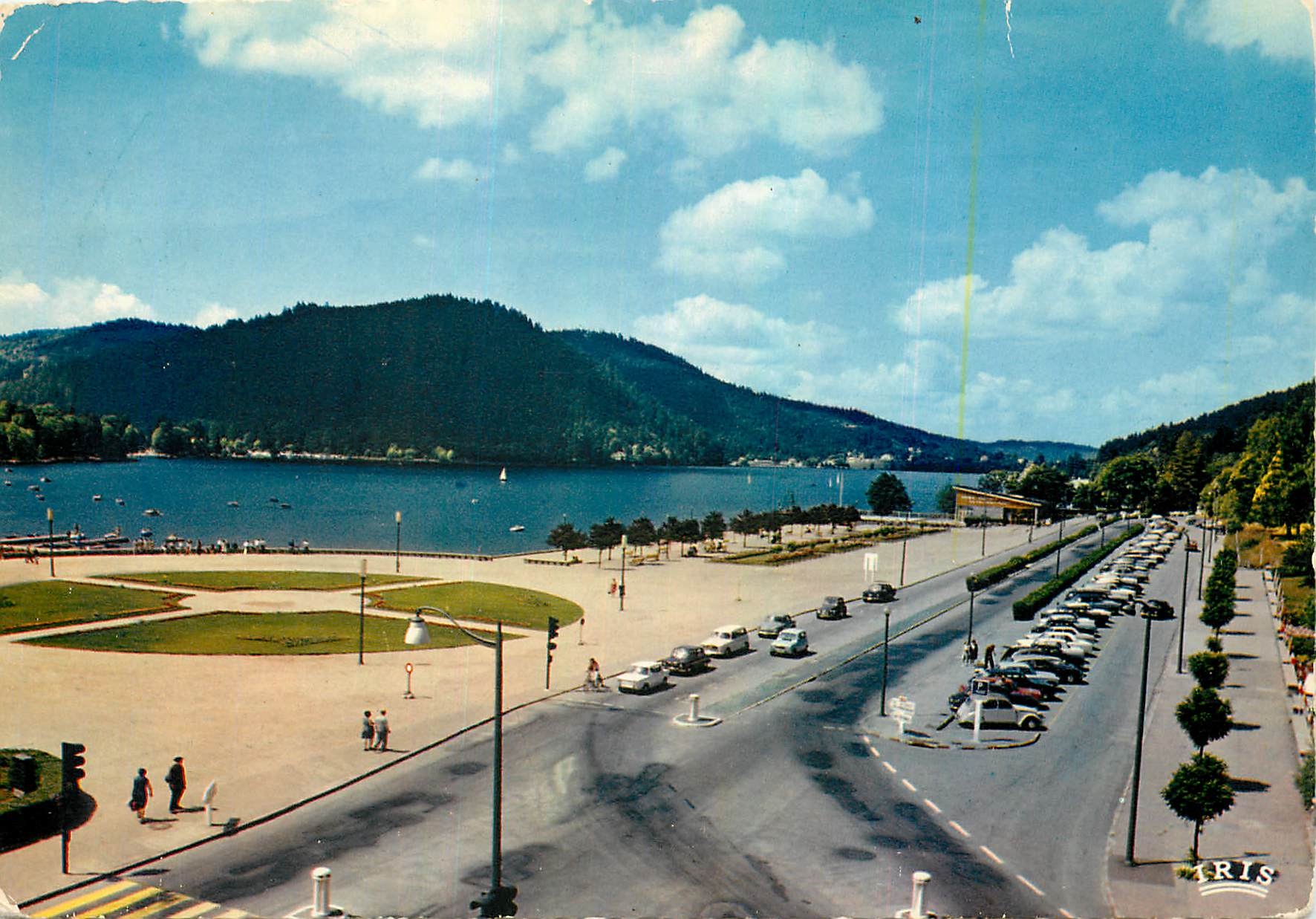 CPM Les Vosges Pittoresques Gerardmer les rives du Lac