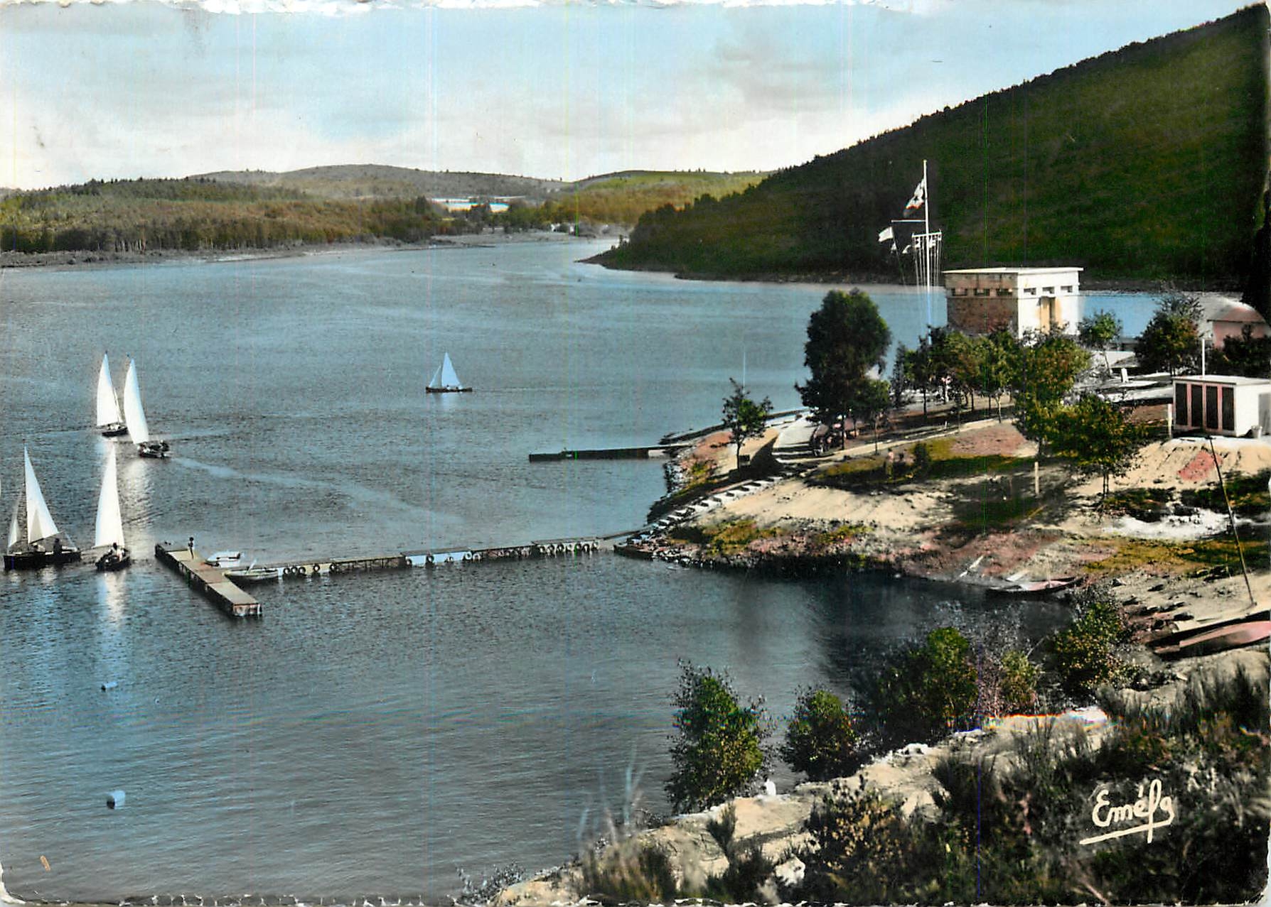 CPM Lac de Vassiviere Base nautique du TCF