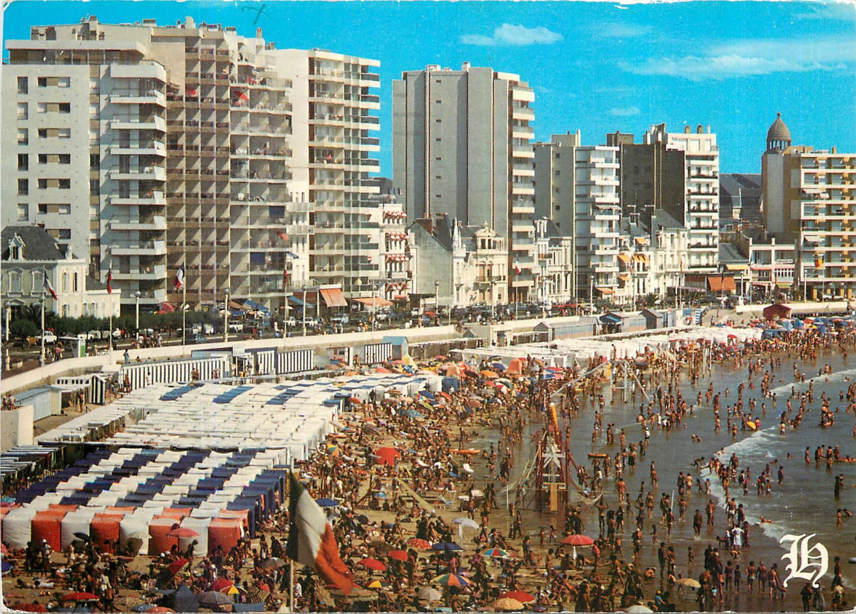 CPM Les Sables d'Olonne La lage et le remblai des sabels d'Olonne