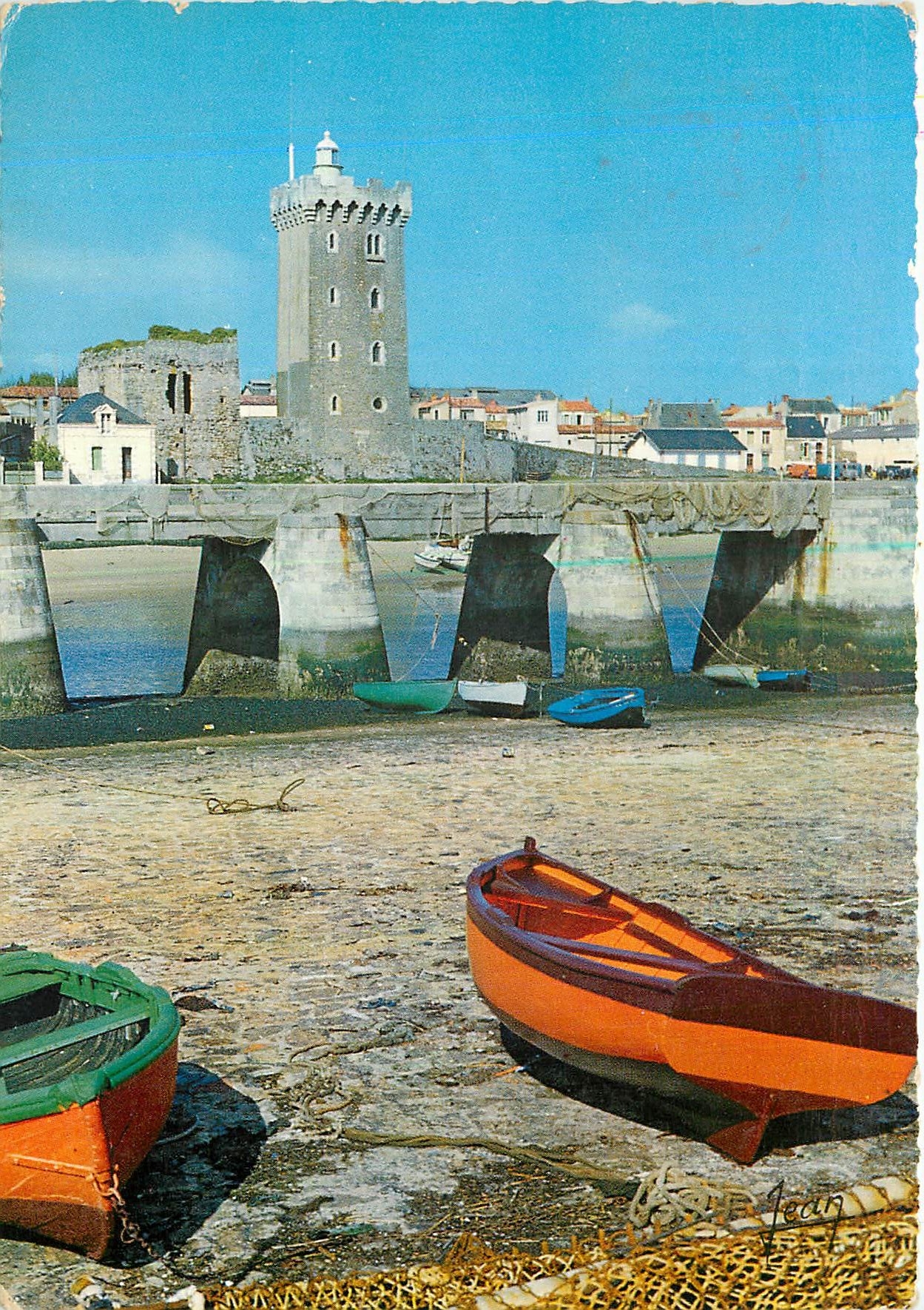 CPM La Vendee Les Sables d'Olonne et la tour d'arundel