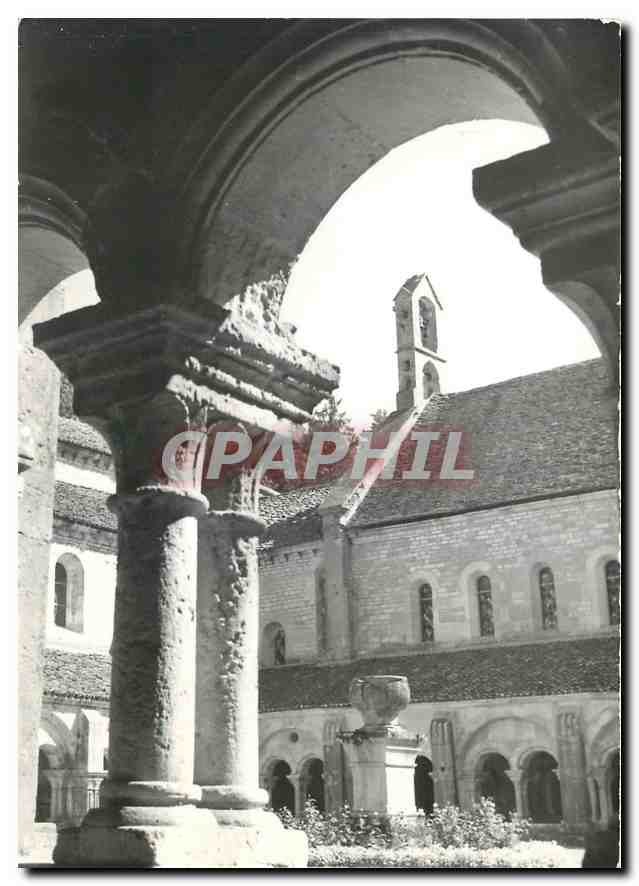 CPM Abbaye de Fontenay (XIIe s) le cloitre