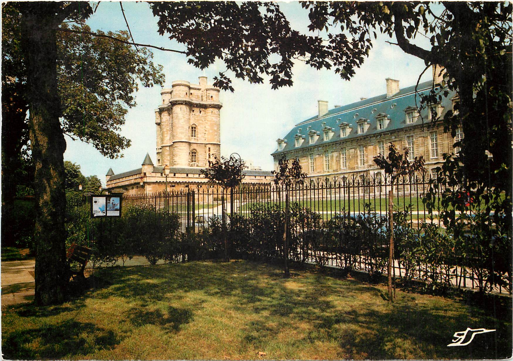 CPM Vincennes (Val de Marne) Le chateau