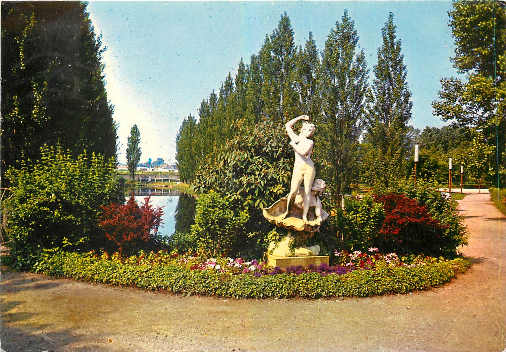 CPM Images de France Fresnes le parc