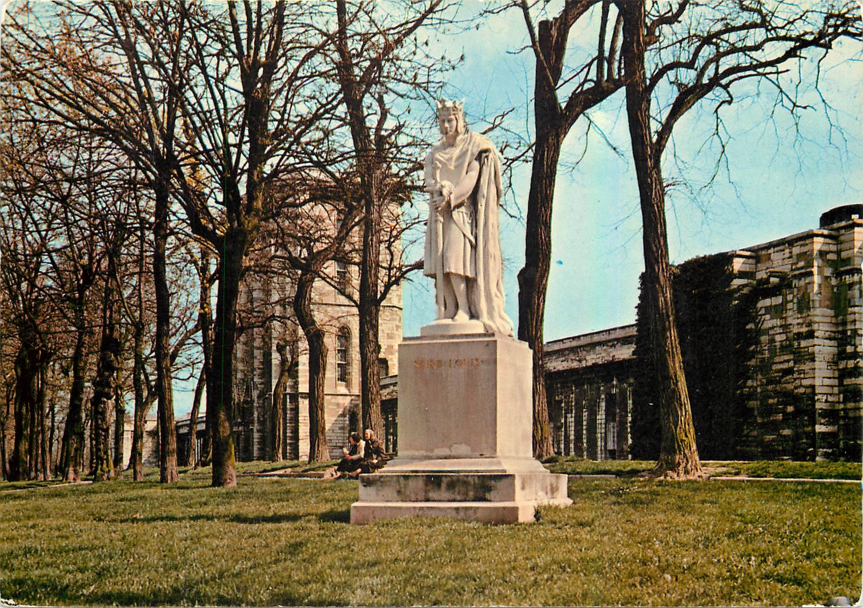 CPM Vincennes St Louis et la Tour du Village