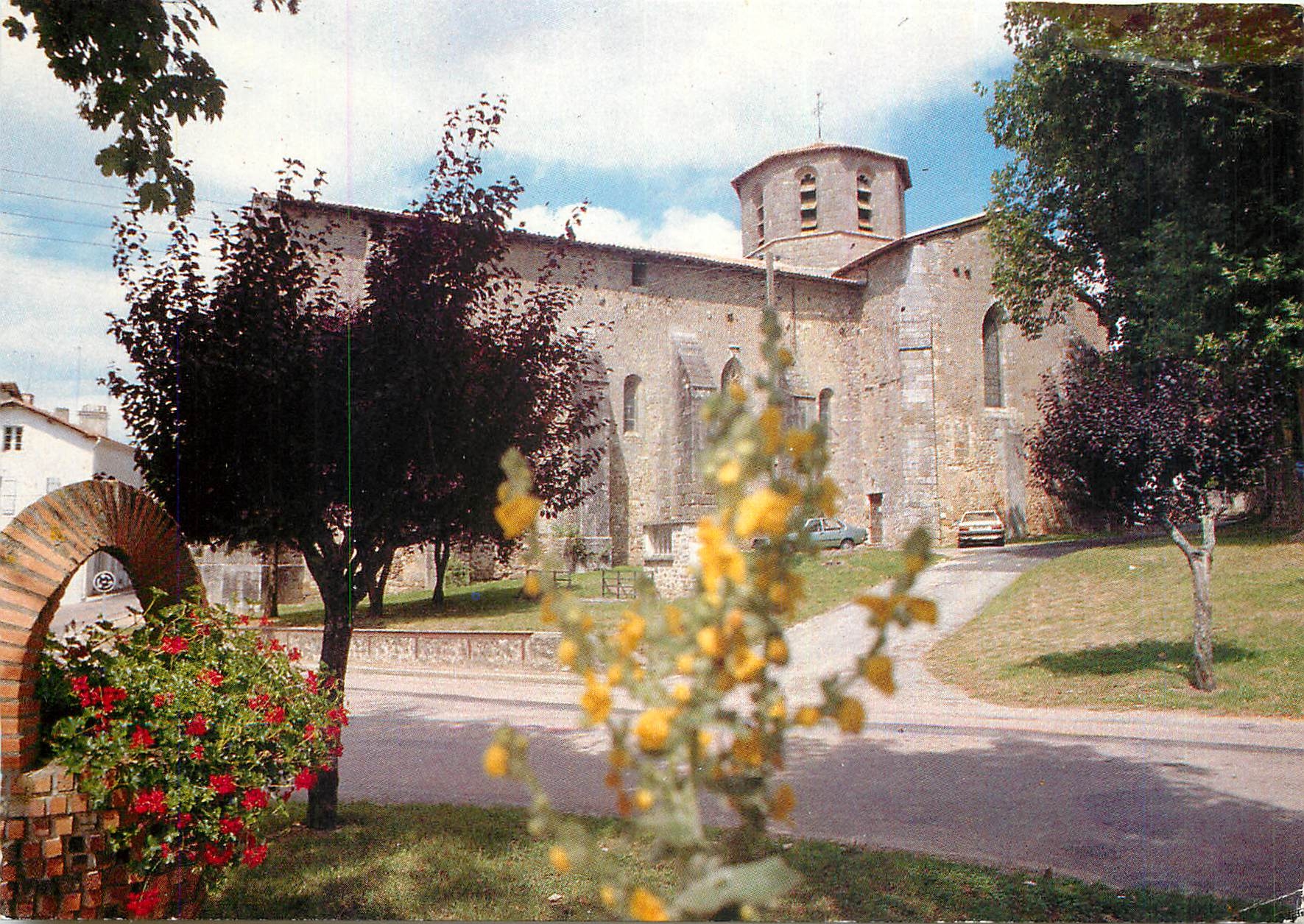 CPM Bussiere Badil (Dordogne) L'eglise