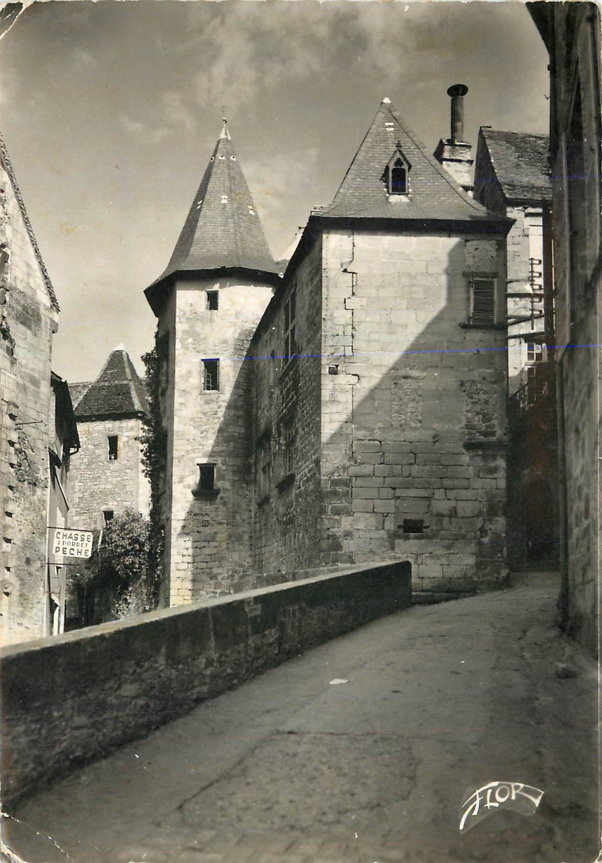 CPM Sarlat (Dordogne) Vieille Maison du XVe s