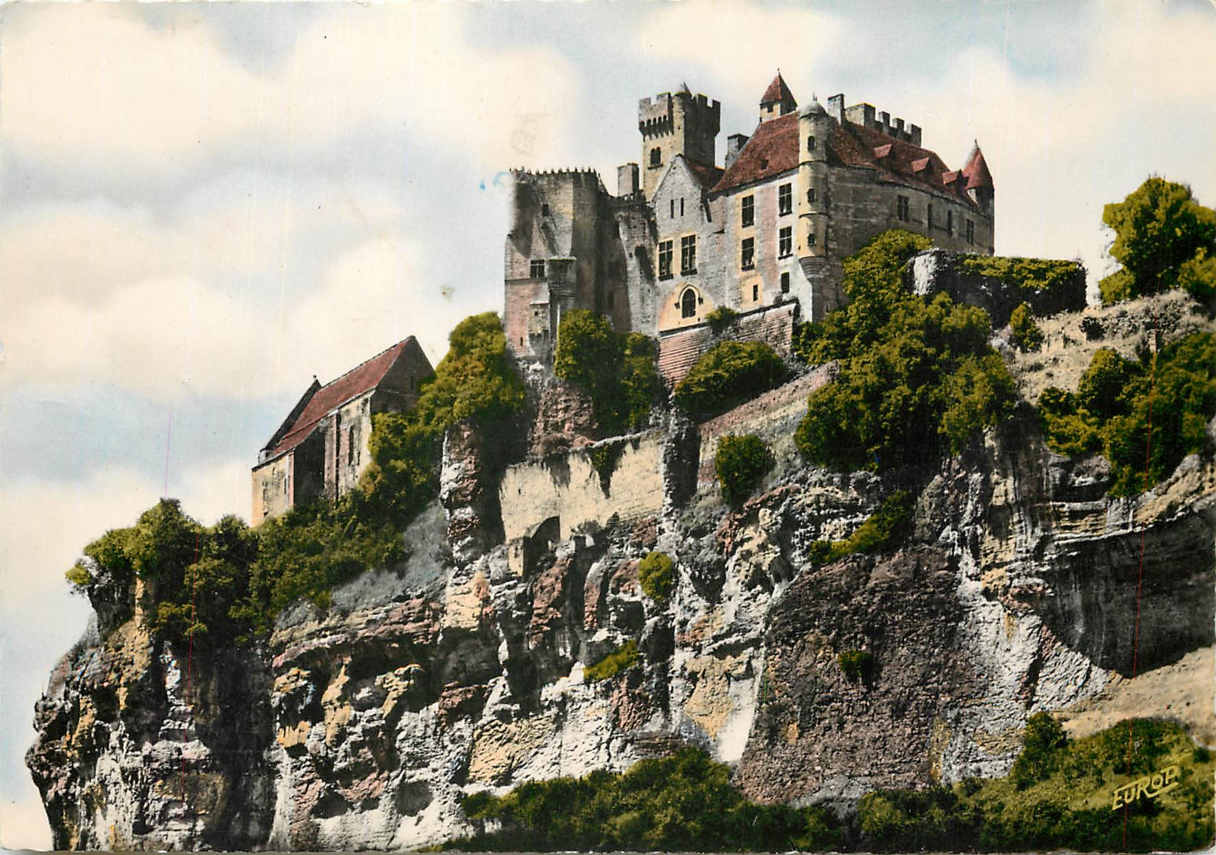CPM Beyanac (Dord) L'Eglise et le Chateau du XII e et XVe s