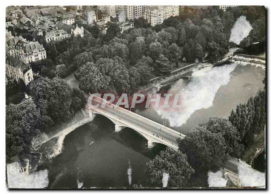 Besançon (Doubs) — Luftaufnahme — Pont St-Pierre-Brücke und die neuen Viertel — Éditions Aériennes Combier