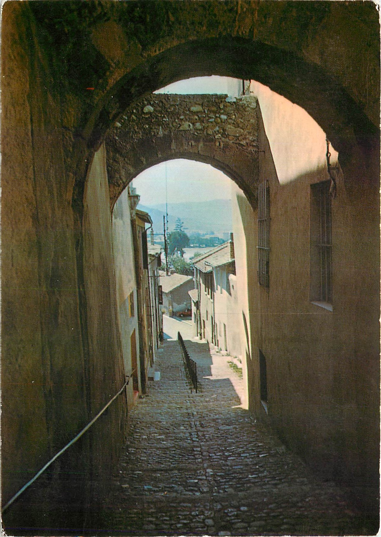 CPM Valence sur Rhone (Drome) Cote Saint Martin