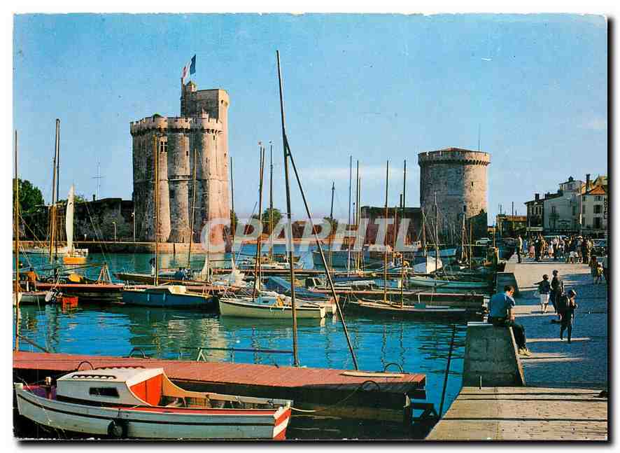 CPM Rochelle (Ch Mame) La tour Saint Nicolas et la Tour de la Chaine