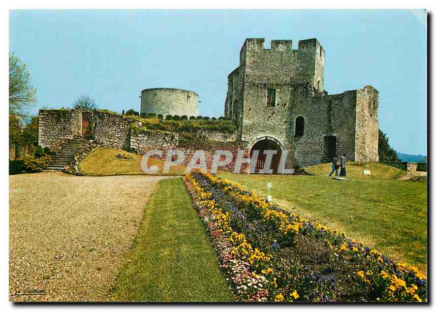 CPM Normandie France Gisors le jardin du Chateau