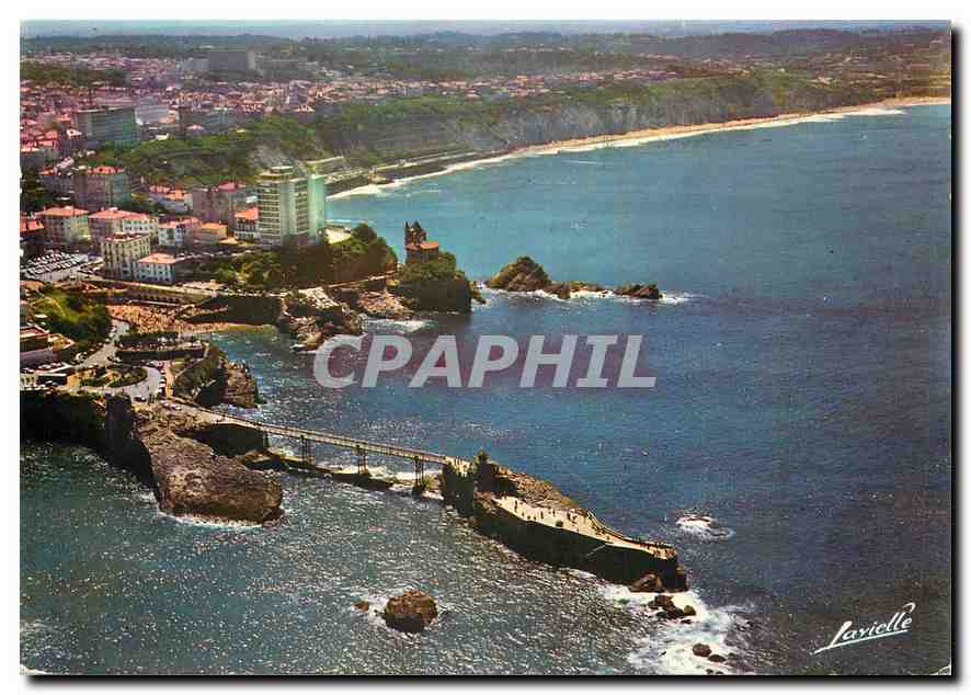 Biarritz — Le Rocher de la Vierge et la Côte des Basques — Lavielle
