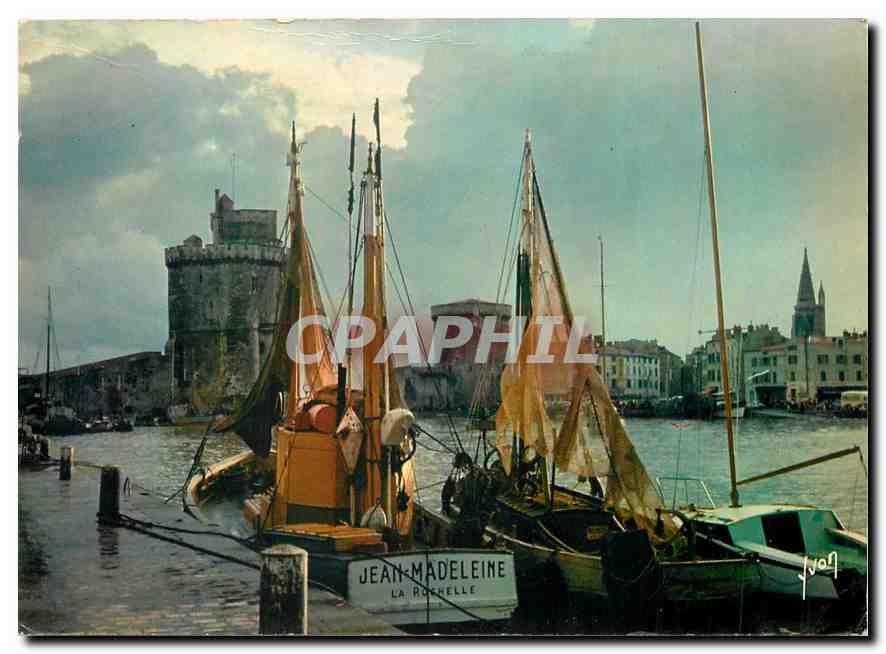 CPM Couleurs et Lumiere de France La Rochelle (Charente Maritime) Crepuscule sur le Port Bateaux de 