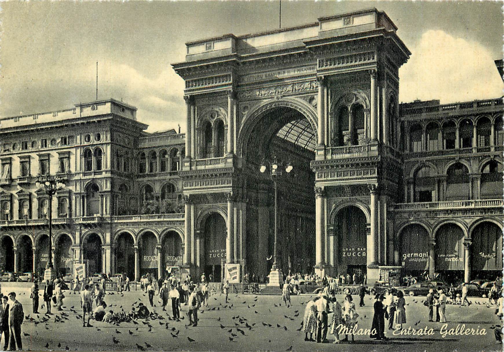 CPM Milano Facade de la Galerie Victor Emanuel